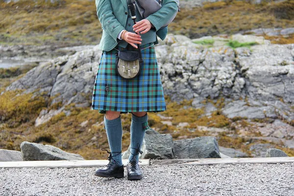 How to Make a Kilt: Easy 3-Step Guide