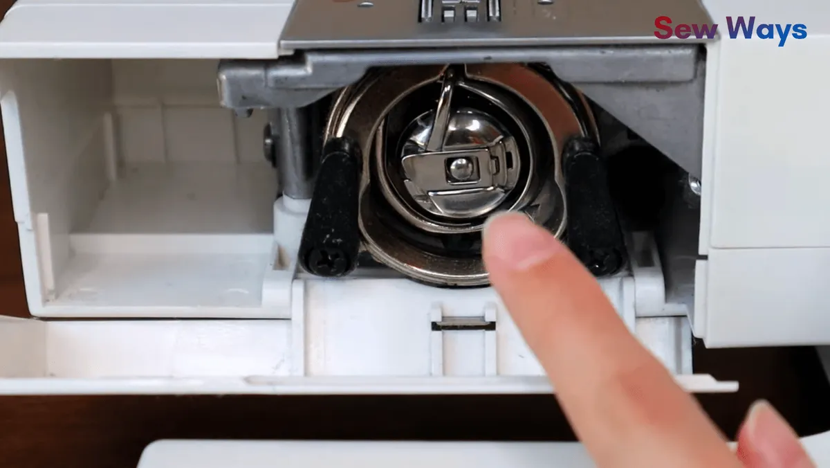 Durable internal metallic frame of the Singer 2277