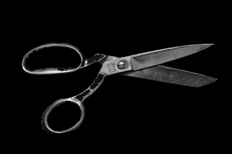 Best Sewing Scissors and Shears: A Buyer's Guide